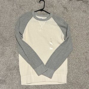 NWT men’s Gap sweater
